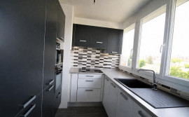 
                                                                                        Location
                                                                                         F2 hauts de Chatou
