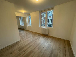 
                                                                                        Location
                                                                                         F2 lille Fives