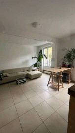 
                                                                                        Location
                                                                                         F2 Meublé 36m² – Paris 18ème, rue Polonceau – 1er