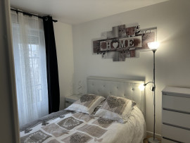 
                                                                                        Location
                                                                                         F2 meublé 40 m²  Serris  Proche commerces et RER A