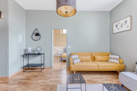 
                                                                                        Location
                                                                                         F2 meublé de haut standing - Mantes Hyper Centre