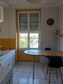 
                                                                                        Location
                                                                                         F2 meublé Montplaisir