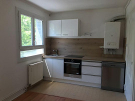 
                                                                                        Location
                                                                                         F2 Rue des Alliés
