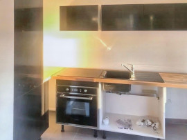 
                                                                                        Location
                                                                                         F2 très lumineux, résidence récente et sécurisée