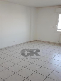 
                                                                                        Location
                                                                                         f3 avec terrasse garage cellier - parc paul verlaine