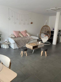 
                                                                                        Location
                                                                                         F3 de 76 m² maison d’architecte Terrasse et jardin