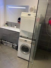 
                                                                                        Location
                                                                                         F3 de 76 m² maison d’architecte Terrasse et jardin