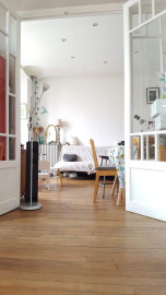 
                                                                                        Location
                                                                                         F3 de charme au calme à 2 pas de la gare d'Enghien