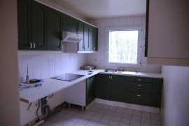 
                                                                                        Location
                                                                                         F3 face à la Seine et 100m gare RER C.