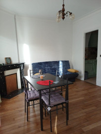 
                                                                                        Location
                                                                                         F3 Meublé Vitry-sur-Seine à 15mn de Paris RER C