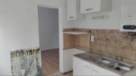 
                                                                                        Location
                                                                                         F4 Bis 65 m² avec Cuisine et WC séparés 1er étage