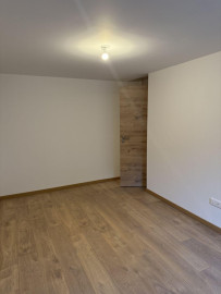 
                                                                                        Location
                                                                                         F4 en duplex - Entièrement rénové