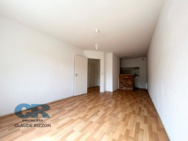 
                                                                                        Vente
                                                                                         FAC DE SCIENCES - F2A à vendre
