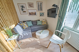 
                                                                                        Location
                                                                                         Fantastic apartement terrace Gratte Ciel (loyer tout inclus)