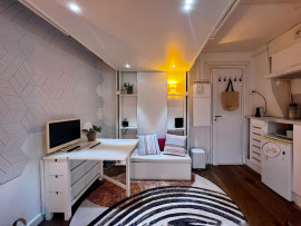 Location
Fantastic Studio fonctionnel et lumineux - un quartier dynamique proche du métro Alexandre Dumas (loyer tout inclus)