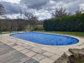 Vente
Fermette sur 7.000m² avec vue imprenable et pisci