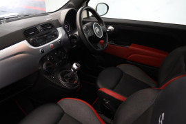 
                                                                                        Voiture
                                                                                         Fiat 500 1.2 S Euro 6 (s/s) 3dr