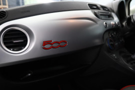 
                                                                                        Voiture
                                                                                         Fiat 500 1.2 S Euro 6 (s/s) 3dr