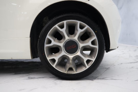 
                                                                                        Voiture
                                                                                         Fiat 500 1.2 S Euro 6 (s/s) 3dr