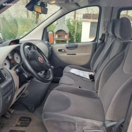 Voiture
Fiat Scudo 2.0 JTD - 16V TURBO MULTIJET