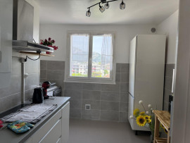 
                                                                                        Location
                                                                                         Fontaine superbe T3 meublé/tout équipé/bien situé