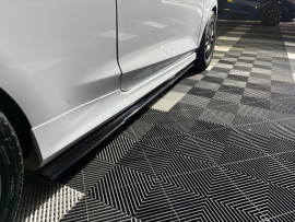 
                                                                                        Voiture
                                                                                         Ford Fiesta ST-3