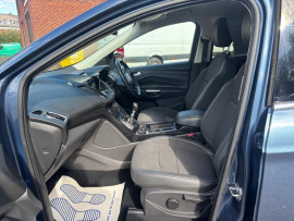 
                                                                                        Voiture
                                                                                         Ford Kuga 1.5 TDCi Titanium SUV 5dr Diesel Manual Euro 6 (s/s) (120 ps)