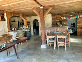 
                                                                                        Vente
                                                                                         GERS FERME BIO 50 HA