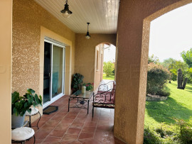 
                                                                                        Vente
                                                                                         GERS PROPRIETE DE CHARME AVEC PISCINE SUR 8 800 M²