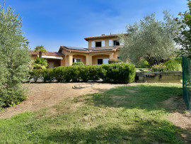 
                                                                                        Vente
                                                                                         GERS PROPRIETE DE CHARME AVEC PISCINE SUR 8 800 M²