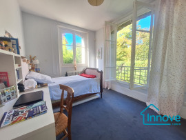 
                                                                                        Vente
                                                                                         Glatigny : Très beau duplex de 168 m² avec 5 chambres, terrass