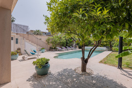 
                                                                                        Vente
                                                                                         Golfe-Juan – Maison familiale avec piscine & dépendance