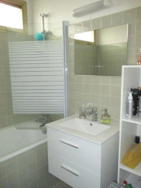 
                                                                                        Location
                                                                                         Grand 2 pièces 60m² dans résidence de standing