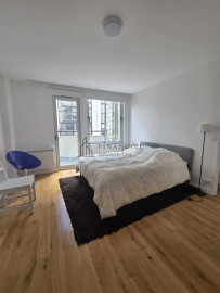 
                                                                                        Location
                                                                                         GRAND 2 PIECES +BALCON