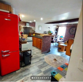 
                                                                                        Location
                                                                                         Grand 2 pieces meublé atypique