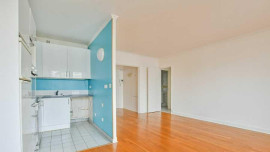 
                                                                                        Location
                                                                                         Grand 2 pièces Paris 15ème Charles Michels
