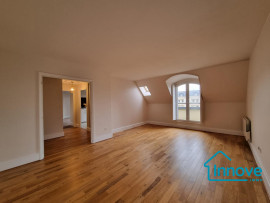 Location
Grand 3 pièces aux 'Hespérides' en plein centre de Versailles