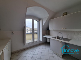 
                                                                                        Location
                                                                                         Grand 3 pièces aux 'Hespérides' en plein centre de Versailles
