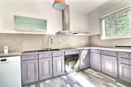 
                                                                                        Vente
                                                                                         Grand 3 pièces- Hyper centre - Cachan -