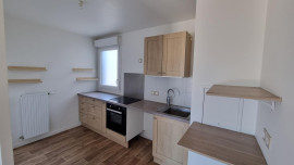 
                                                                                        Location
                                                                                         Grand 3P avec parking à 2 pas du RER A