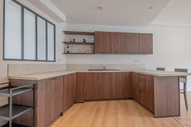 Vente
Grand 4 pièces en centre ville - idéal pour une vie tout à pied