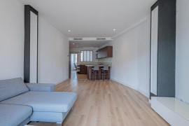 Vente
Grand 4 pièces en centre ville - idéal pour une vie tout à pied