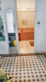 
                                                                                        Location
                                                                                         Grand appartement à louer en centre ville