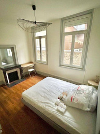 
                                                                                        Colocation
                                                                                         Grand appartement colocation  WiFi et TV inclus