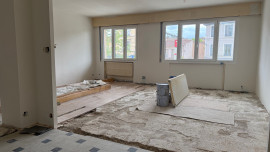 
                                                                                        Vente
                                                                                         Grand Appartement lumineux et traversant - Grand Clement