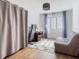 Vente
GRAND APPARTEMENT T3 RENOVE