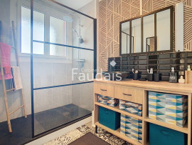 Vente
GRAND APPARTEMENT T3 RENOVE