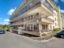 Vente
GRAND APPARTEMENT T3 RENOVE