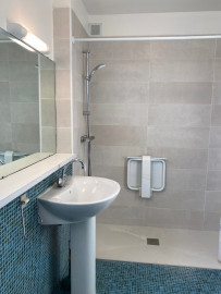 Location
Grand et chaleureux appartement à Montrouge (loyer tout inclus)
