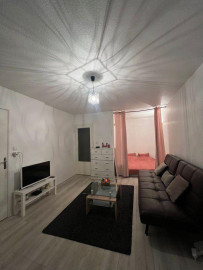 
                                                                                        Location
                                                                                         Grand F1 35m² meublé en parfait état